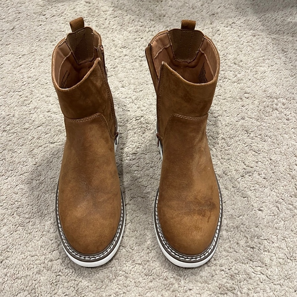 Universal Threads Chelsea Boots - image 2